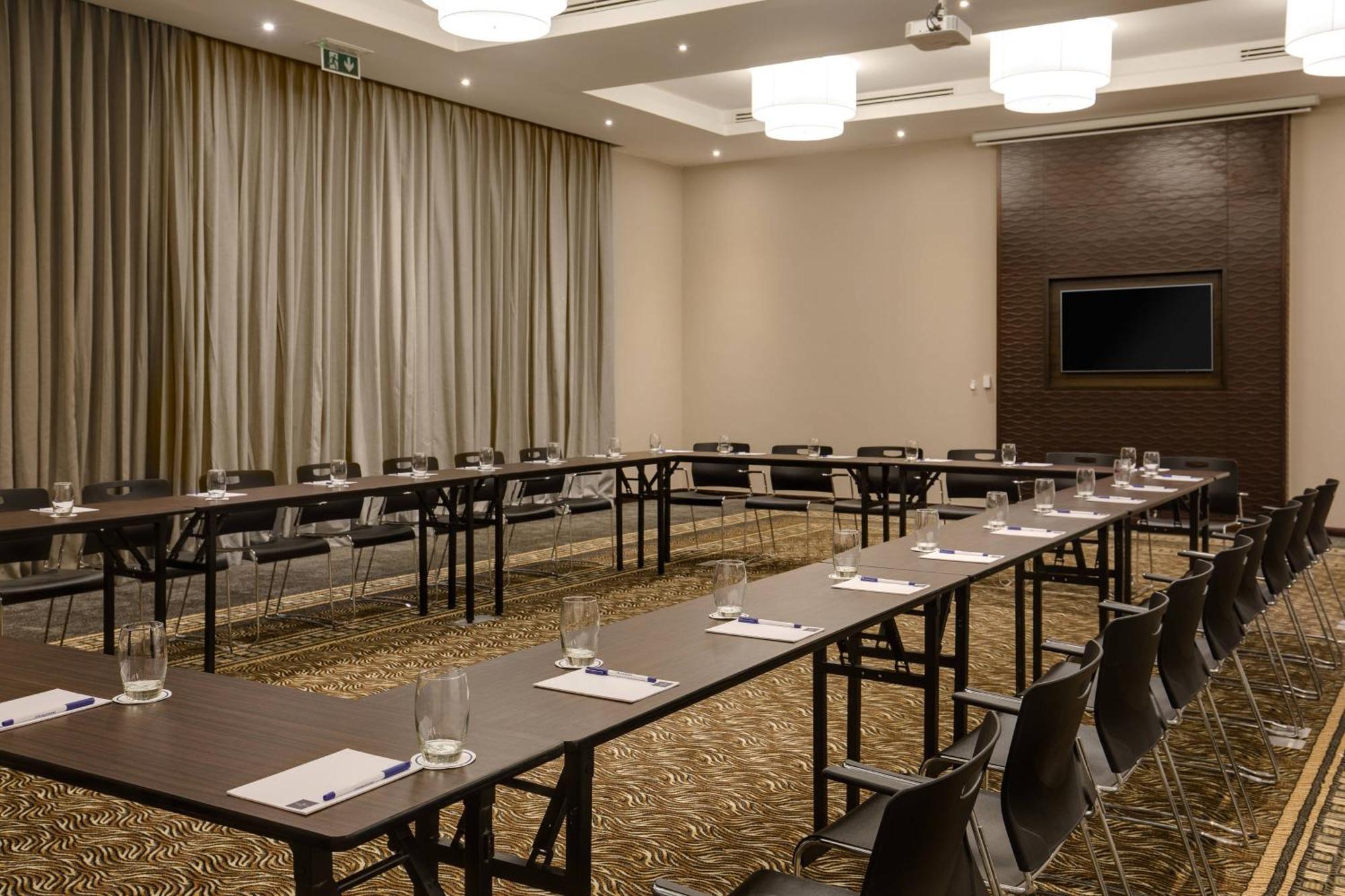 Protea Hotel By Marriott Owerri Select Exteriör bild