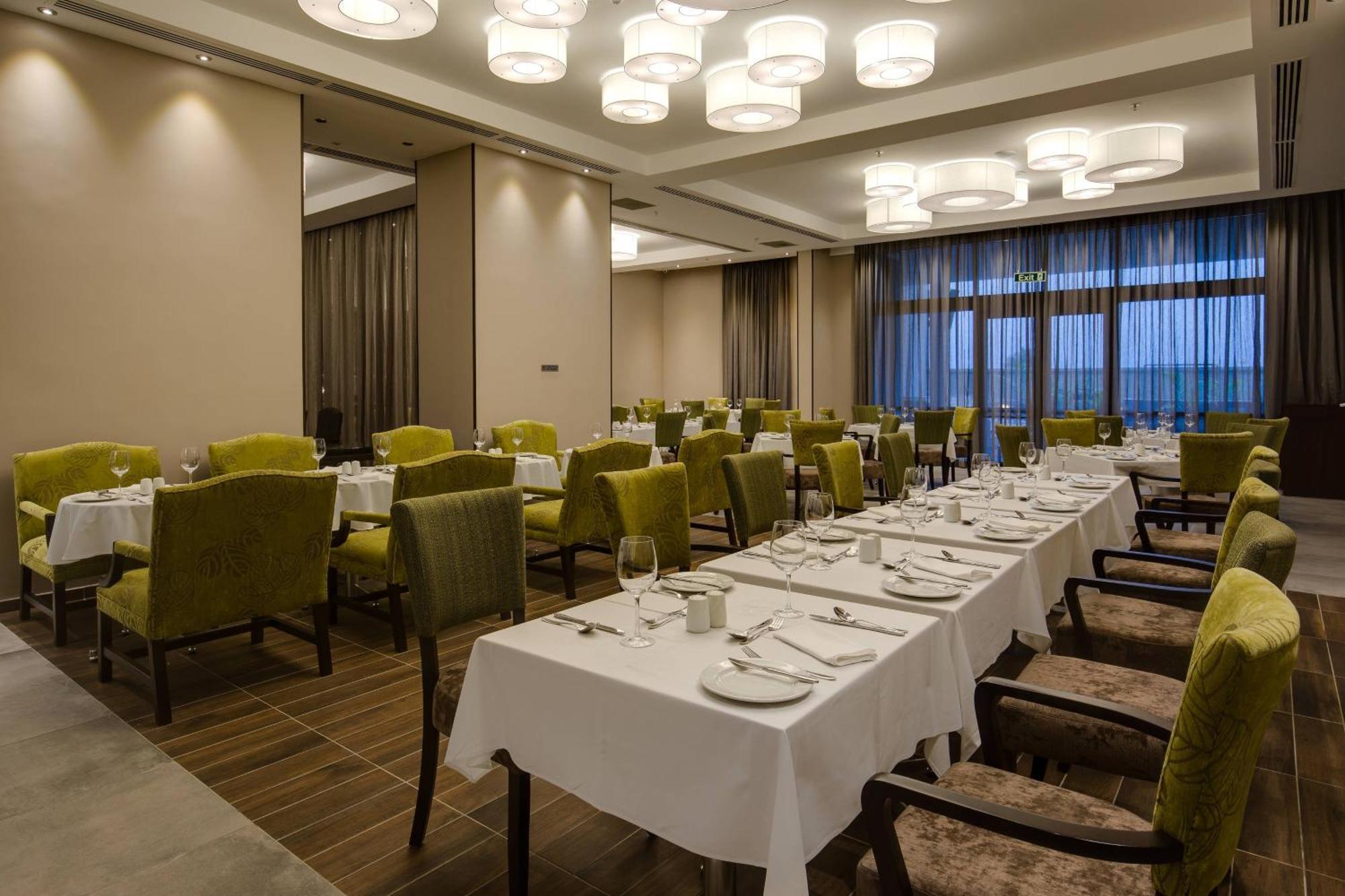 Protea Hotel By Marriott Owerri Select Exteriör bild