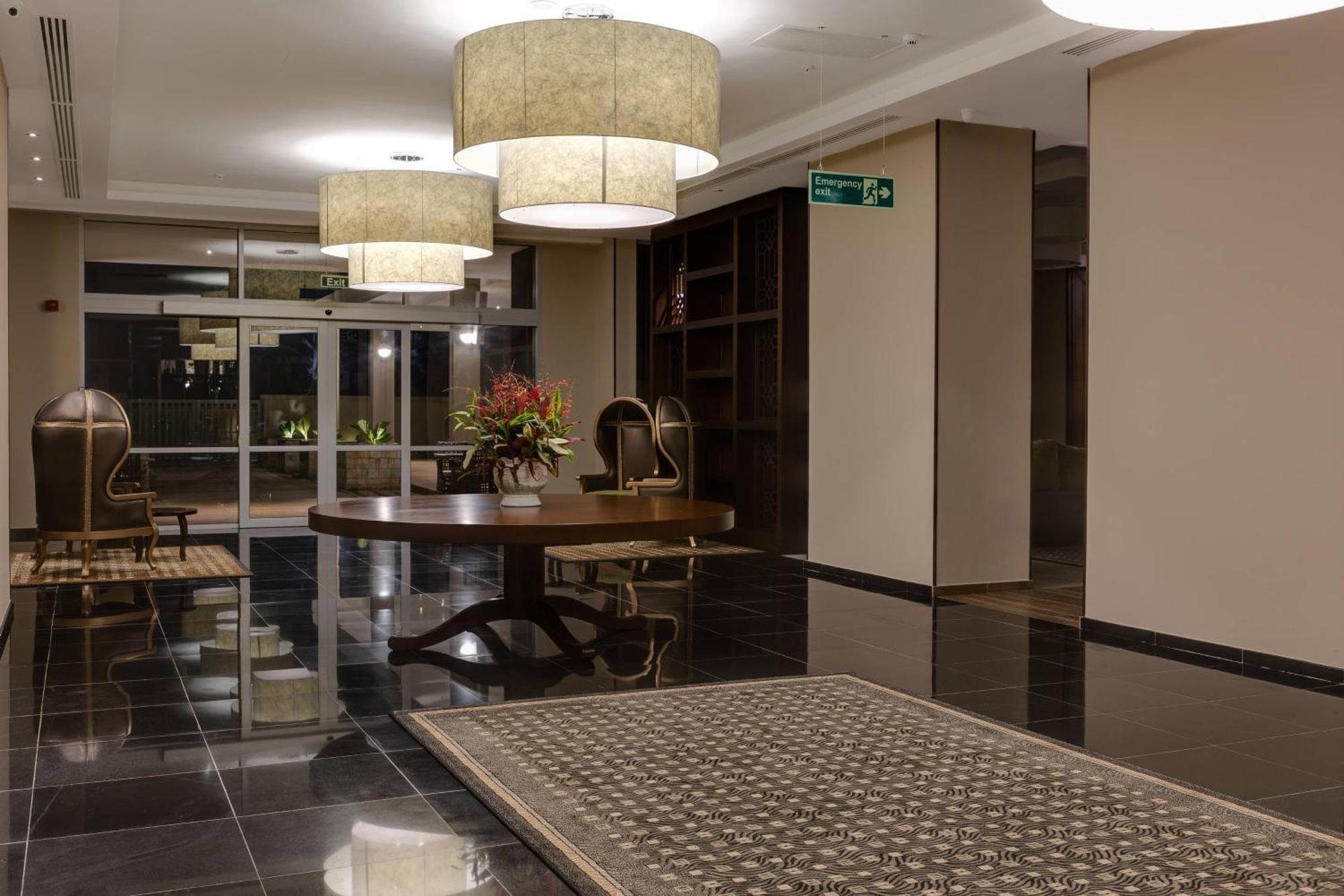 Protea Hotel By Marriott Owerri Select Exteriör bild