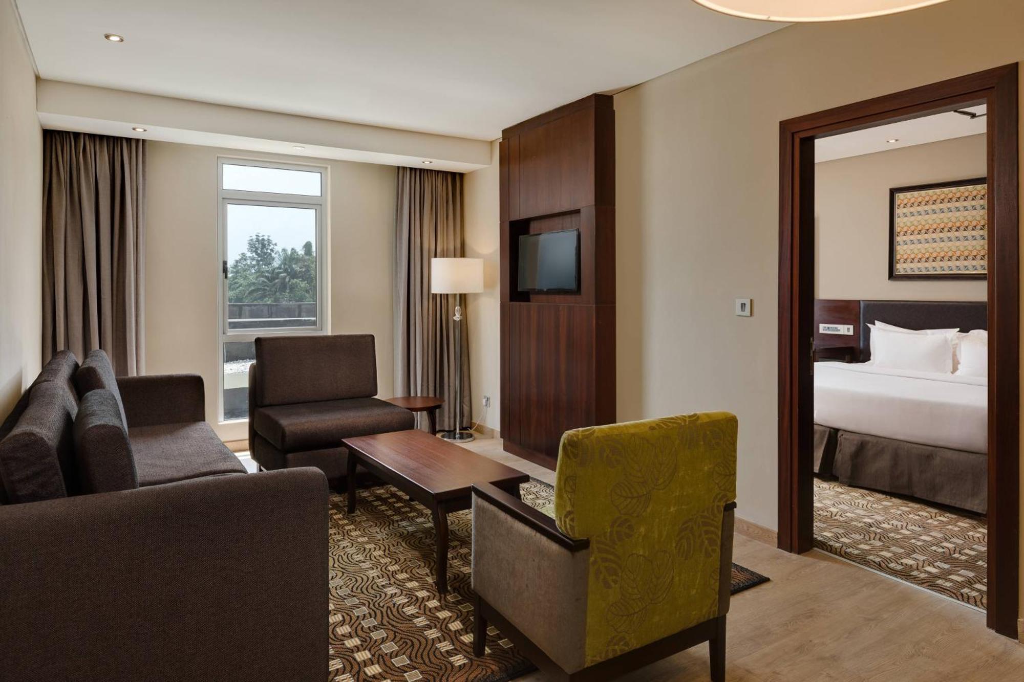 Protea Hotel By Marriott Owerri Select Exteriör bild