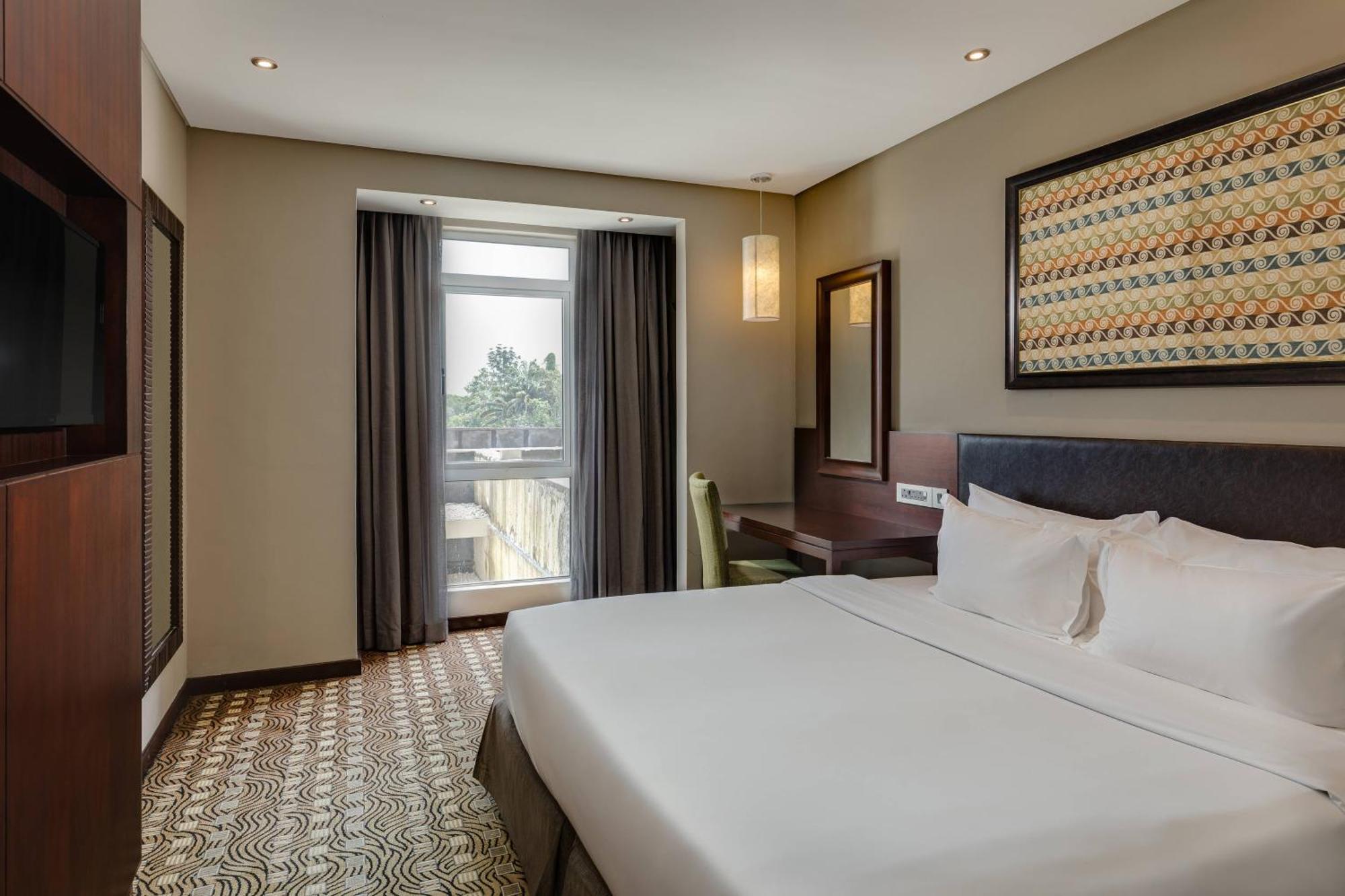 Protea Hotel By Marriott Owerri Select Exteriör bild
