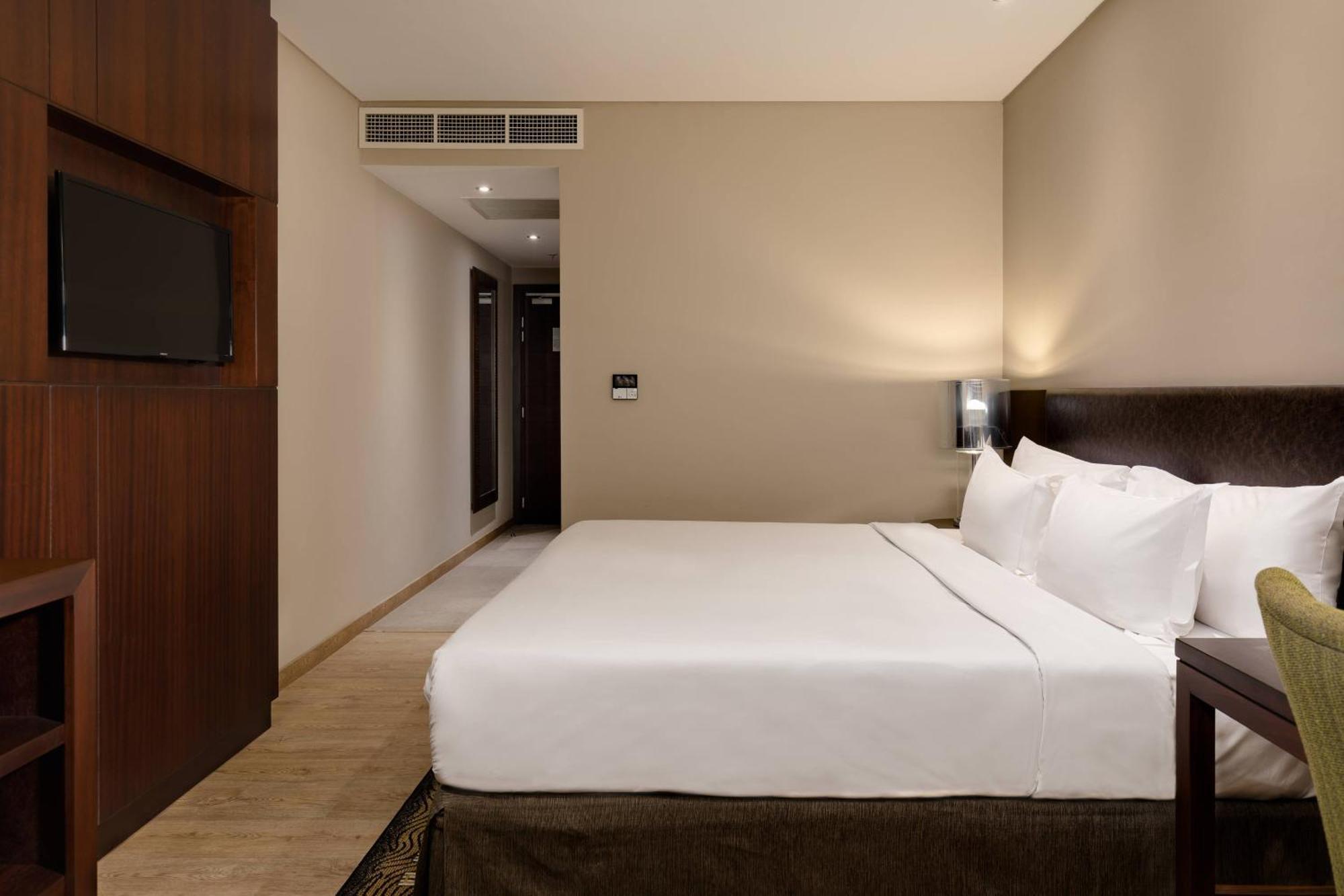 Protea Hotel By Marriott Owerri Select Exteriör bild