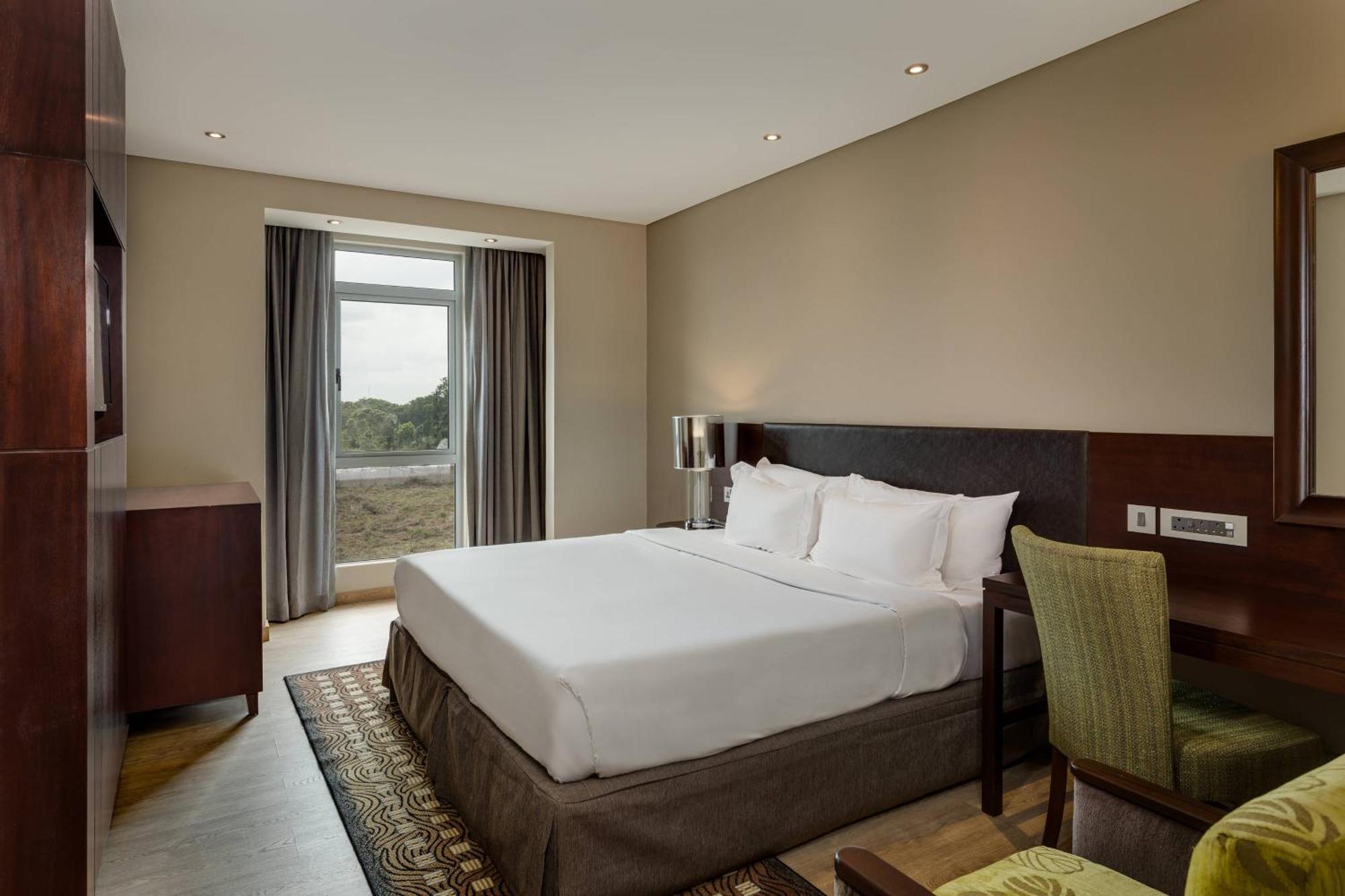 Protea Hotel By Marriott Owerri Select Exteriör bild
